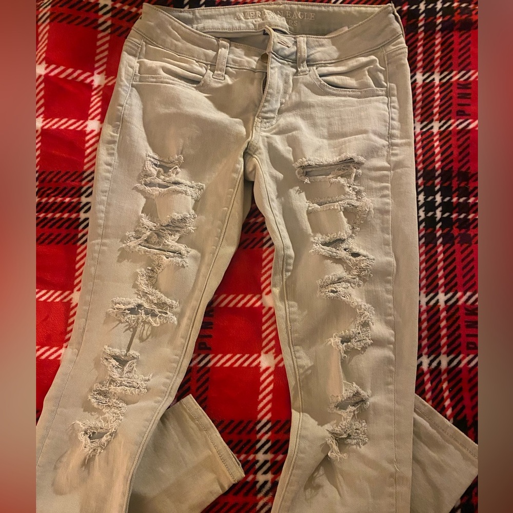 American Eagle Distressed Skinny Jeans 2